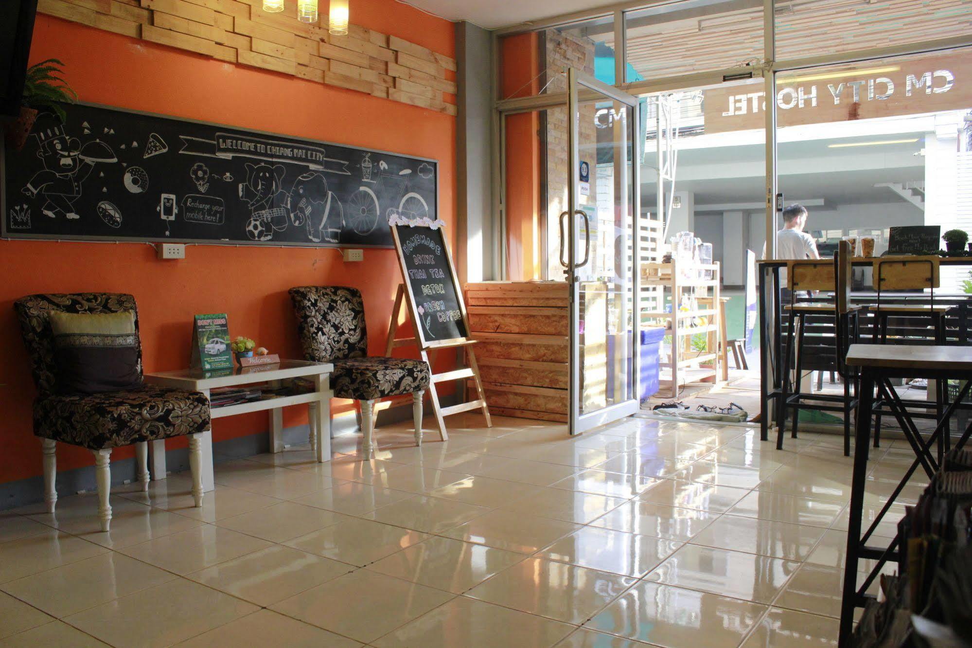 Cm City Hostel Chiang Mai Extérieur photo